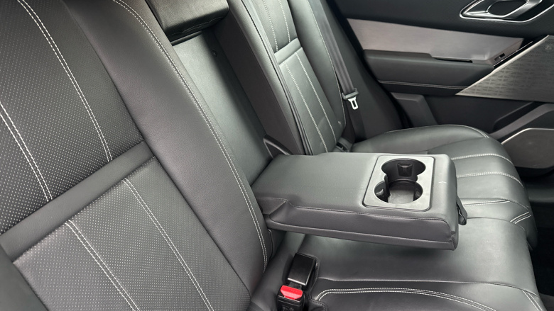 Land Rover Range Rover Velar 2.0 D200 R-Dynamic SE 5dr Auto Diesel Estate